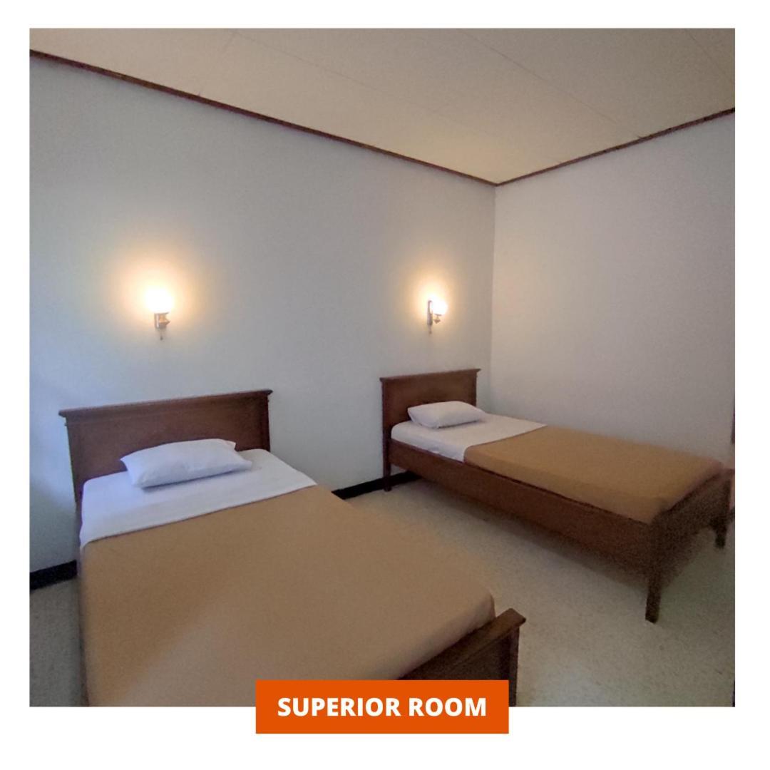 Wanitatama Hotel & Convention Hall Pakualaman Экстерьер фото